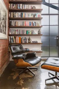 A New York Writer's Loft in Fitzroy - Image 2