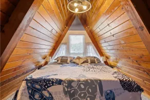 Cozy A-Frame w/ Private Dock & Lake Amenities 5mm - Image 4