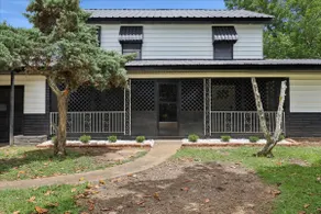 Updated 5 bedroom home in Bridge City - Image 4