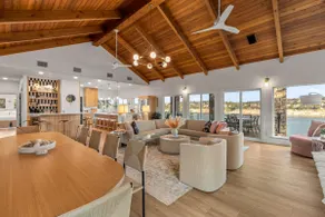 Chasing Summer - Private Lakefront Luxury on Lake - Image 2