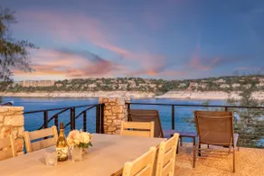 Chasing Summer - Private Lakefront Luxury on Lake - Image 3