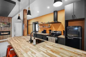 On The Dock | Waterfront Suite w/ Bridge Views - Image 3