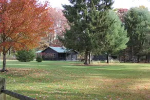 Twin Oaks Cabin - Image 3