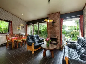 Lake Escape w Garden - Image 2