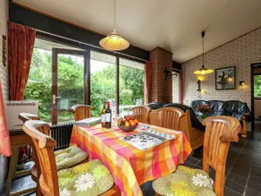 Lake Escape w Garden - Image 3