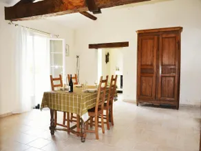 Tranquil Holiday Home in Saint-Martin-de-Gurson with Garden - Image 4