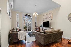 Pembroke. Character CBD Home. Pet Friendly. - Image 5