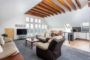 The Portland Penthouse - Donnini Apartments - Image 4