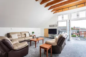 The Portland Penthouse - Donnini Apartments - Image 2