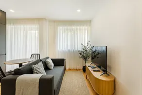 Porto City Elegant Retreat - Image 2