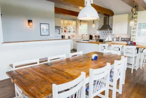 *NEW* The Basset Beach House with Beach Access - Image 4
