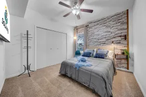 Vibrant 2BR2BA w King Bed Pool, Gym #11 - Image 5