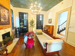 The Historic Buckley House - Image 5