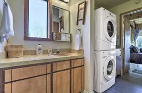 Aspen View Lodge 4 bed 3 ba, Sauna, Washer Dryer, Mtn Views - Image 4