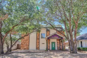 Whistledown Manor • 1 block to TTU • Hot Tub - Image 5