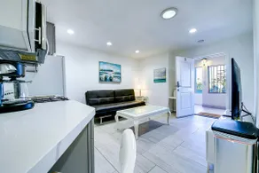 ˋ*°* White Walls - Serene Living ˋ*°* - Image 3