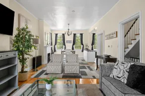 The 87th Townhome - Local Landmark Property - Image 2