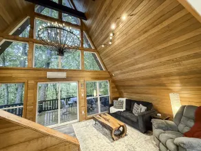 Brand New Fox Hill Cabin Where Country Charm nearby Hot Springs - Image 5