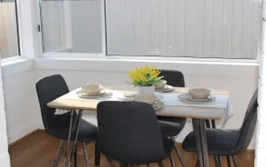 Cozy Retreat Central Invermay - Image 3