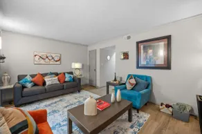2 Luxury King Beds - Short Walk to Truist Park - Image 5