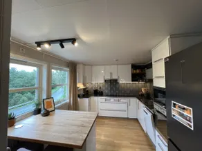 Røstad Apartment - with Kitchen and Free Parking - Image 2