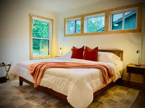 Sunstone Cabin Retreat by Ft. Gibson Lake - Image 2