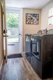 Cozy Book Nook Bungalow Comfort + Retro Charm - Image 5