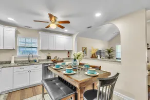 Great Downtown 4BR with 8 Beds and Foosball Fun - Image 3