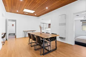 Strathdale Stay - Cozy & Pet Friendly - Image 5