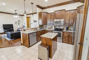 Gorgeous 4br Dakota Springs Home 3 Bedroom Home - Image 3