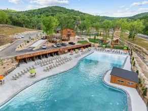 Hot Tub>Game Room>Indoor Pool>Poker Table>Fishing> - Image 4