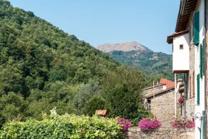 Charming Tuscan Stone House - Image 3