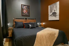 Historic, Free Parking, King Bed, Coffee Bar - Image 3