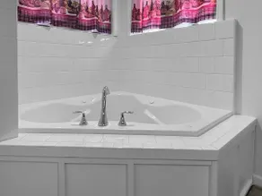 Romantic GOTL Escape | Jacuzzi | Walk to Strip - Image 3