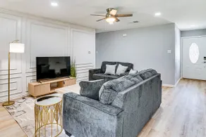 Family Home in Ft Worth Suburbs Near Benbrook Lake - Image 3