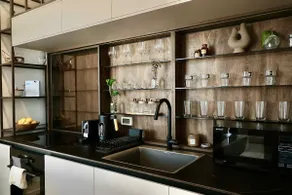 Luxury 2BR in Florentin l Parking & Balcony l Mamak - Image 4