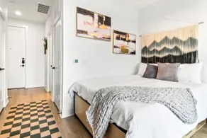 Cozy Downtown Suite - Rooftop Lounge, Pool - Gym - Image 5