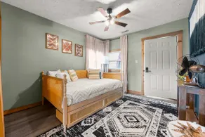 Bright Lakefront 4BR Home, Lake Mitchell + Wifi - Image 4