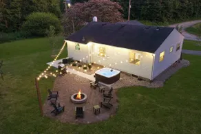 5 Mins to Winery | HotTub | KingBeds | DogFriendly - Image 3