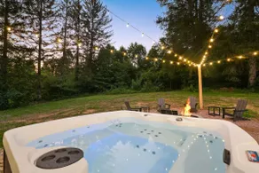 5 Mins to Winery | HotTub | KingBeds | DogFriendly - Image 2