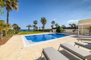 Royal Beachfront Villa - Image 5