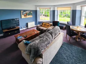 2 Bed Flat - Sleeps 4 - Pets - Parking - Wifi - Image 5