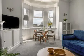 Flat 2, 10 Seafield Road - Image 5