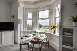 Flat 2, 10 Seafield Road - Image 4