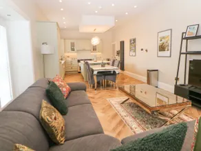 Cavendish Suite - Image 5