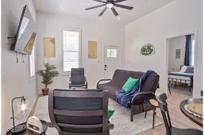Walk to Riverwalk 3BR2BA Gem Near Fun Downtown - Image 5