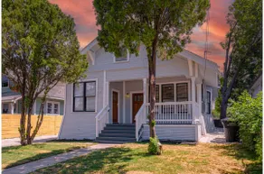 3BR3BA Urban Escape Just Minutes From Downtown - Image 3