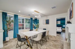 5BD/3BA Stylish Home w Game Room, Backyard, Pool - Image 4