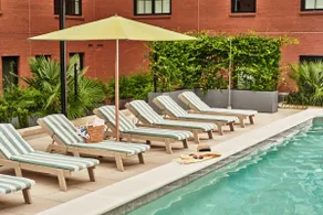 City Access + Bike Rentals, Pool & Pet-Friendly - Image 4