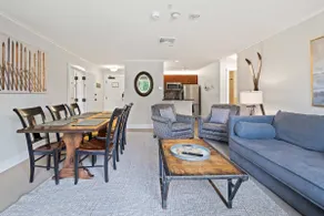 Charming 2-Bedroom Ski-In/Ski-Out at Jackson Gore - Image 2